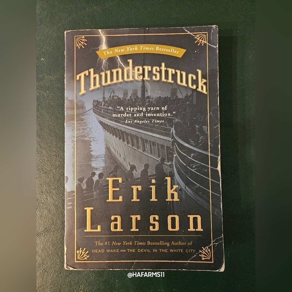 3 Books - Picture 2 of 7